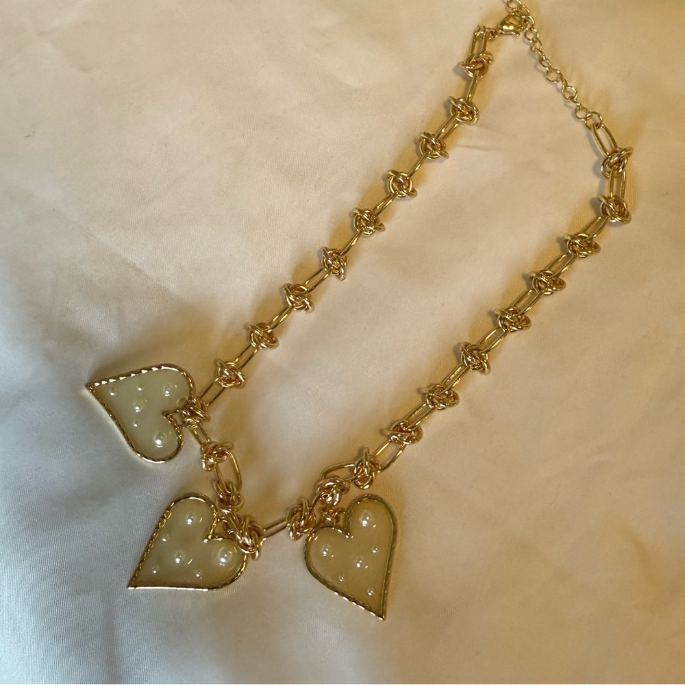 UO Heart Charm necklace - Picture 2 of 2